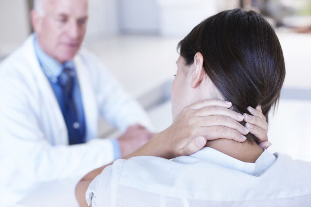 consultation with a doctor for cervical osteochondrosis