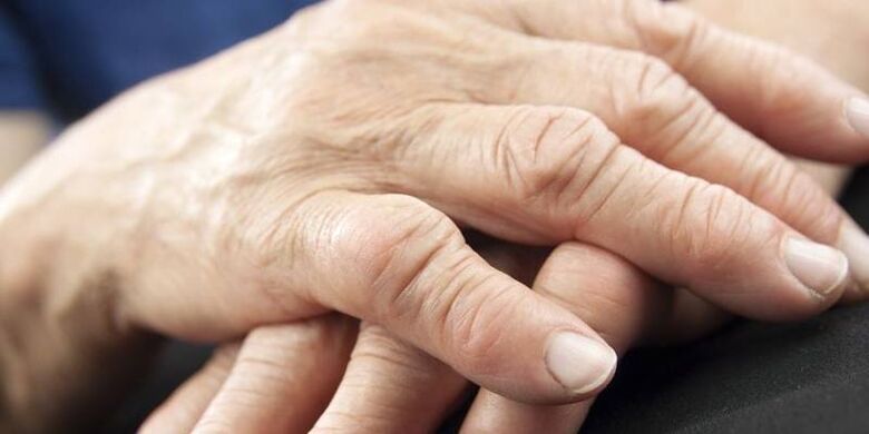 What pathologies do the joints of the fingers hurt