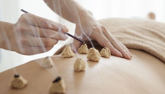 Heating bioactive points on the back in osteochondrosis